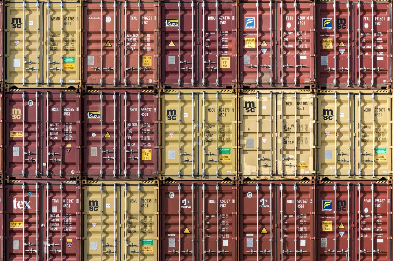 游泳衣出口俄罗斯/东南亚：从单证到物流的全流程通关指南